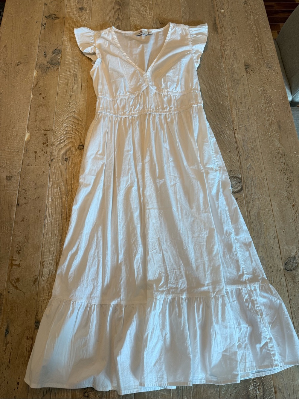 Vineyard Vines White V-Neck Ruffled Maxi Dress M